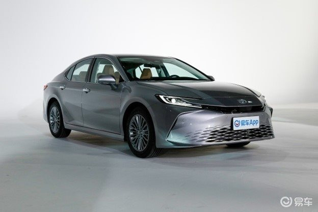 'Vua các dòng sedan' Toyota Camry thế hệ mới chào sân thị trường sát vách Việt Nam: tiêu thụ 4,2 lít/100 km, giá từ dưới 600 triệu đồng - Ảnh 3.