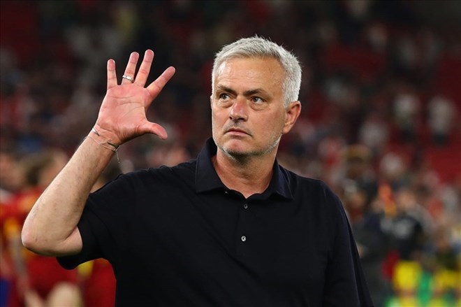 Jose Mourinho đã có 5 danh hiệu châu Âu với 4 câu lạc bộ khác nhau. Ảnh: AFP