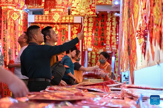 Người dân Trung Quốc rộn ràng đón Tết Nguyên đán