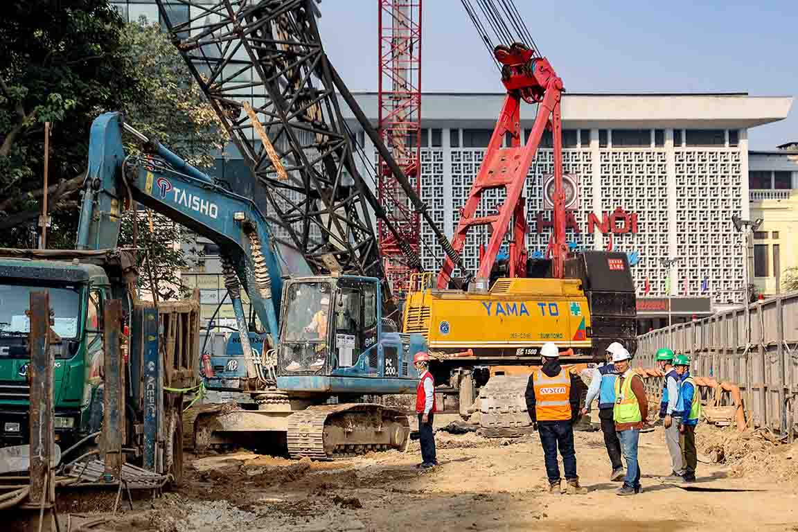 Công trường ga ngầm Metro Nhổn - Ga Hà Nội hối hả thi công xuyên Tết. Ảnh:Thế kỷ