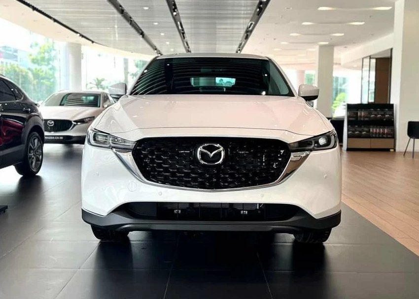 Mazda CX-5, CX-8 giảm giá niêm yết: Khởi điểm từ 749 triệu, rẻ hơn mọi đối thủ Nhật, Hàn, chi phí lăn bánh sẽ hưởng lợi theo - Ảnh 2.