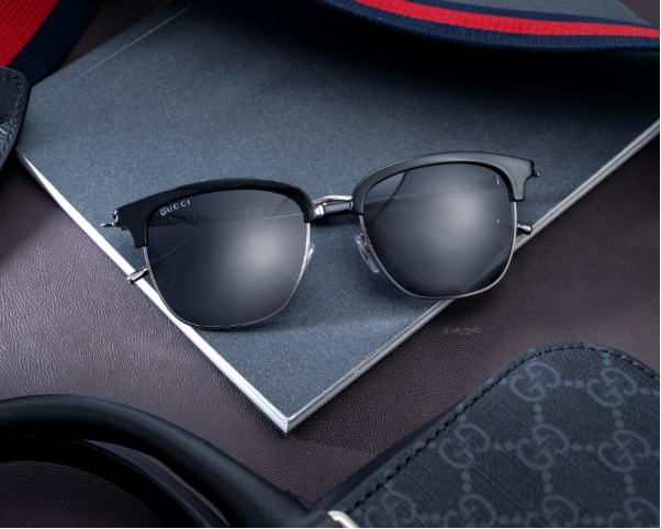 Top 15 Thương hiệu mắt kính nam nổi tiếng tại Việt Nam - Ảnh 2. Top 15 Thương hiệu mắt kính nam nổi tiếng tại Việt Nam - Ảnh 2.