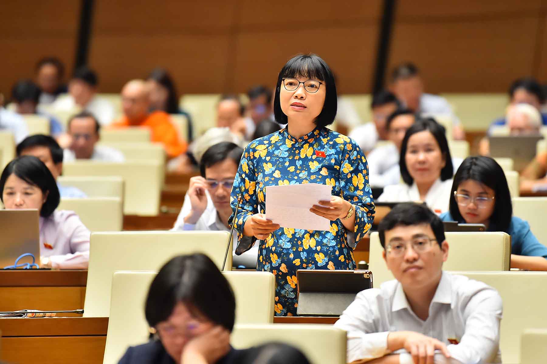 Đại biểu Nguyễn Thị Việt Nga (Đoàn Hải Dương) phát biểu. Ảnh: Phạm Đông