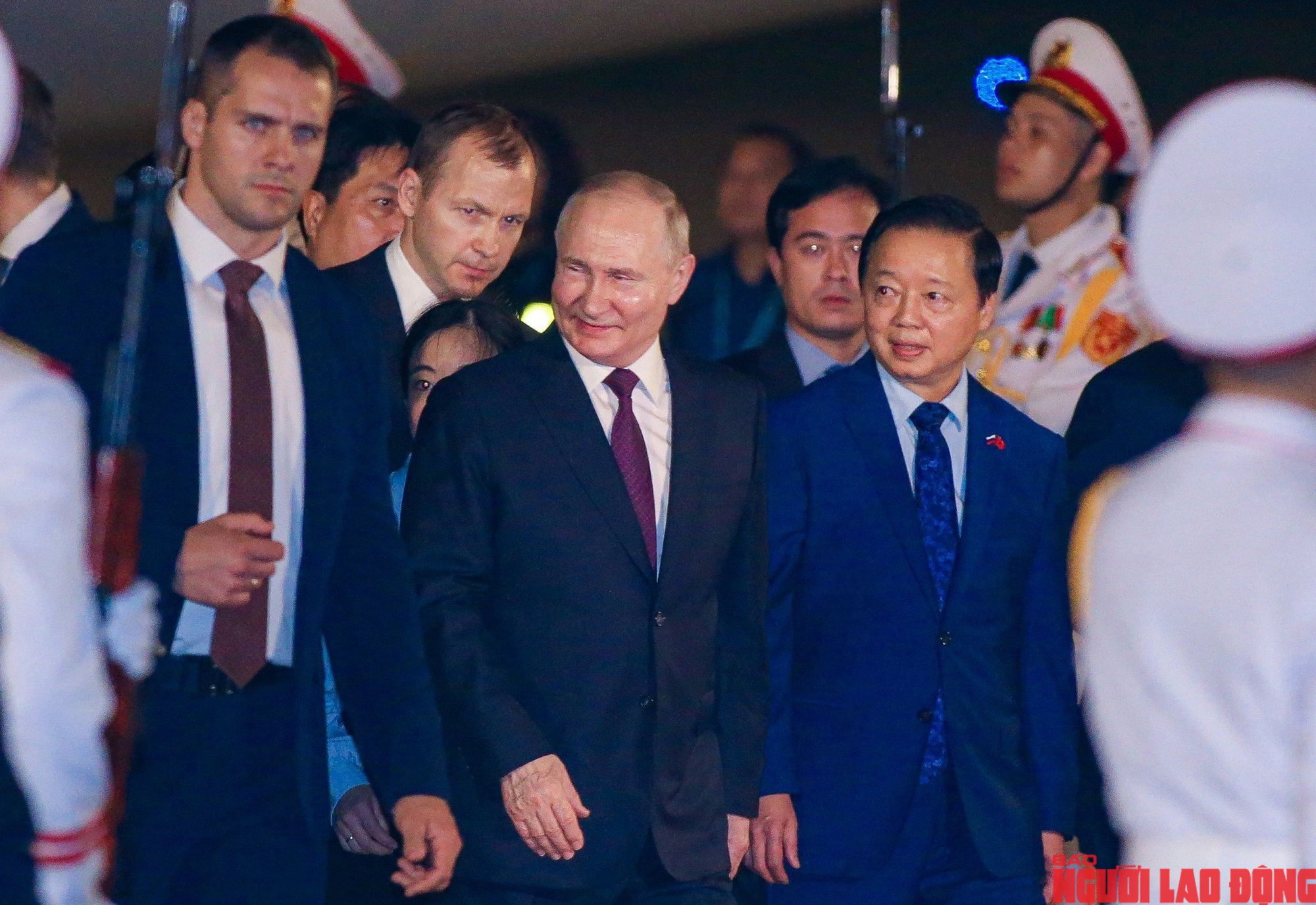 Tổng thống Nga Vladimir Putin đến Hà Nội- Ảnh 8.