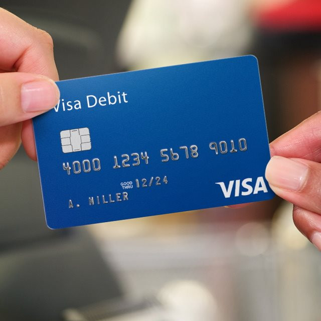 Hoang mang: Thẻ Visa Debit tự động phát sinh nhiều giao dịch giữa đêm, tổng số tiền bị trừ lên tới hơn 40 triệu!- Ảnh 2.