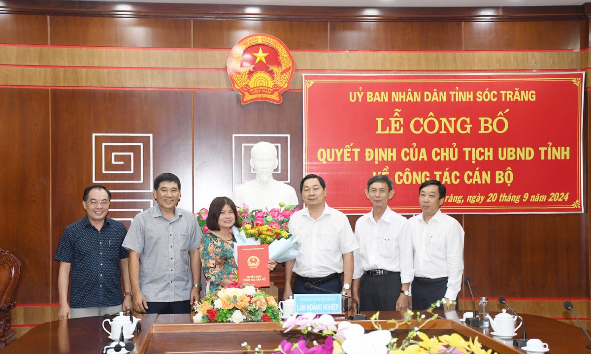 Bà Nguyễn Thị Thanh Thúy được bổ nhiệm giữ chức Phó Chánh Văn phòng UBND tỉnh. Ảnh: Chí Bảo