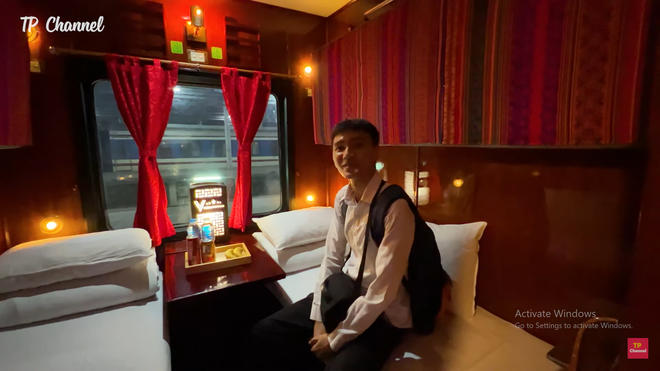 Chuyến tàu đi chưa tới 300km, giá vé vài trăm ngàn: Du khách nhận xét