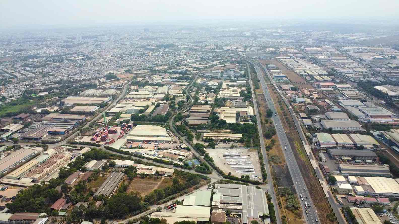 Khu công nghiệp Biên Hòa 2 nằm bên quốc lộ 1 ở TP Biên Hòa. Ảnh: HAC