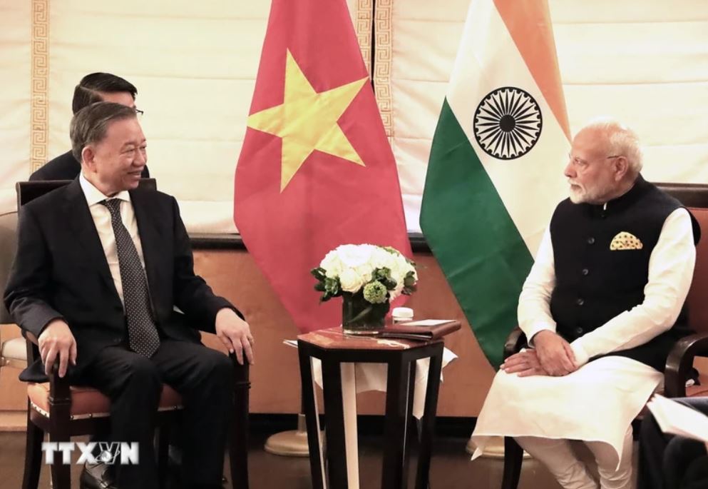Tổng Bí thư, Chủ tịch nước Tô Lâm gặp Thủ tướng Ấn Độ Narendra Modi. Ảnh: TTXVN