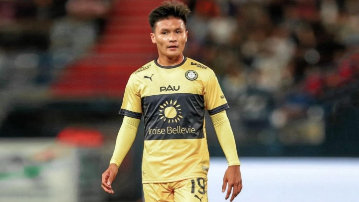 Quang Hải không thành công khi thi đấu ở Pháp. Ảnh: Pau FC