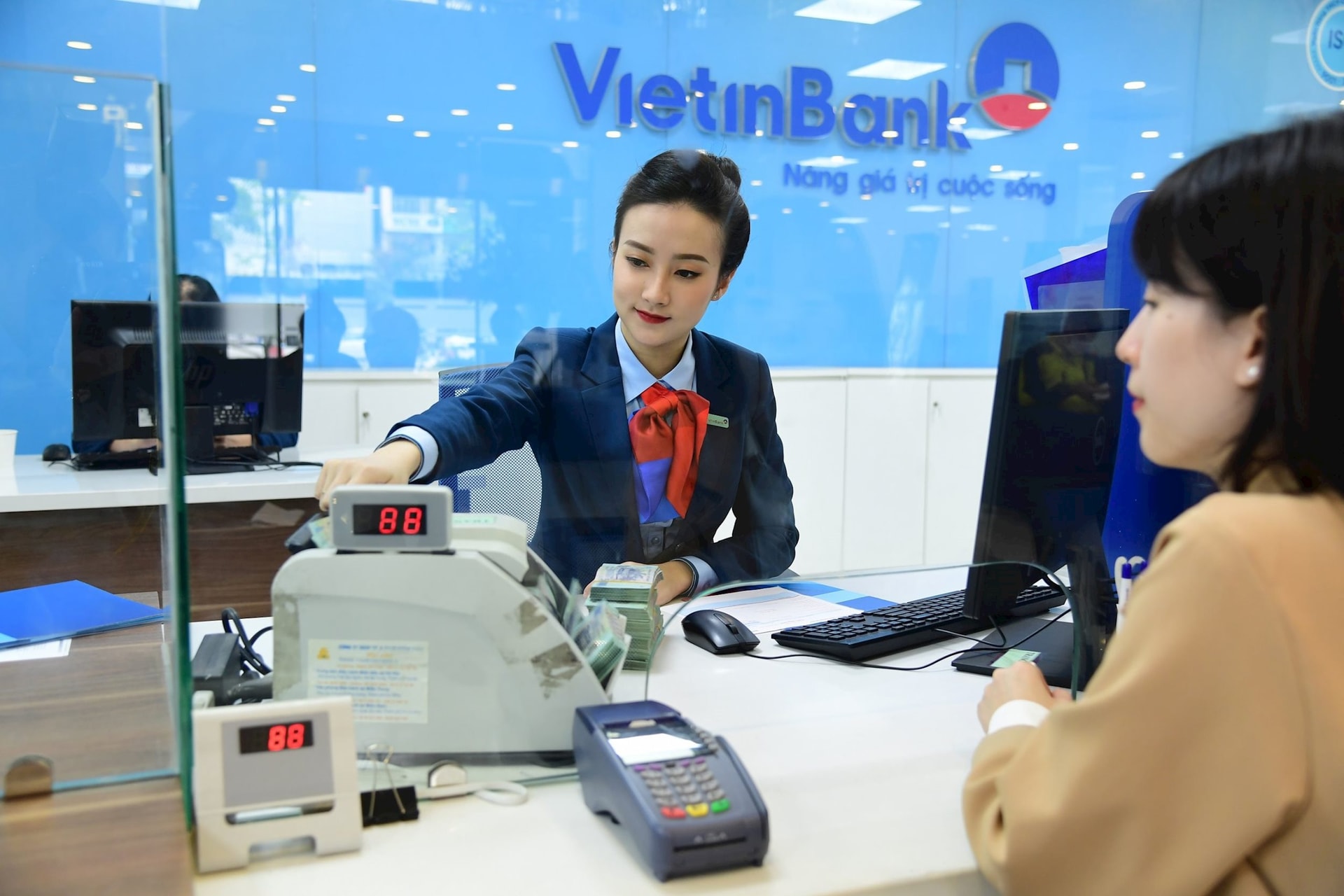 VietinBank chính thức có chỉ tiêu kinh doanh 2024 khi còn chưa đầy 3 tháng là hết năm- Ảnh 1.