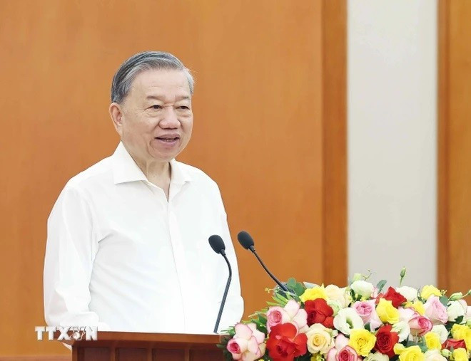 tong-bi-thu-to-lam-lam-viec-voi-tieu-ban-van-kien-dai-hoi-xiv-cua-dang-2.jpg