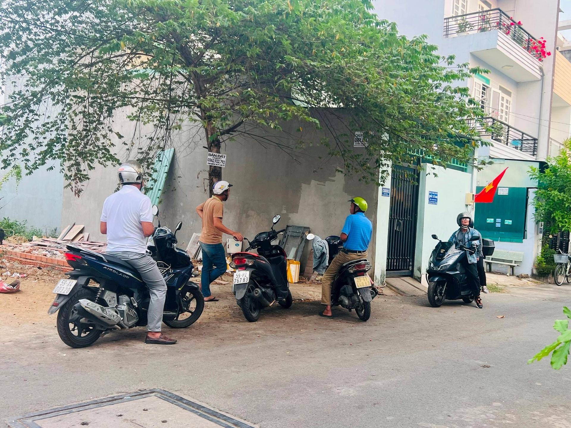 Nhà đất Củ Chi, Hóc Môn có “sóng” cuối năm?- Ảnh 1. Nhà đất Củ Chi, Hóc Môn có “sóng” cuối năm?- Ảnh 1.