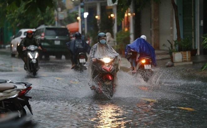 Dự báo diễn biến mưa lớn ở Nam Bộ, Trung Bộ