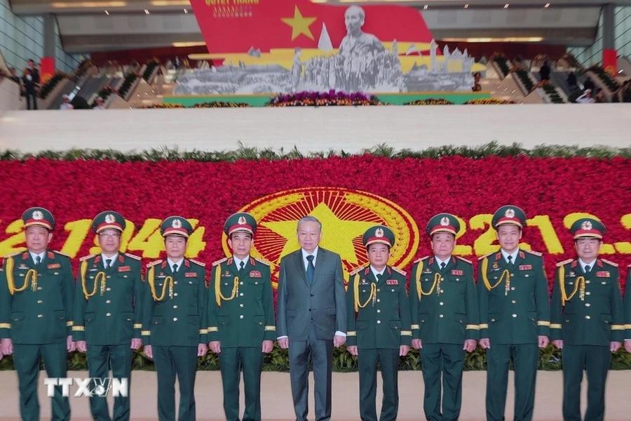 tong-bi-thu-du-le-ky-niem-80-nam-ngay-thanh-lap-quan-doi-nhan-dan-viet-nam-7.jpg