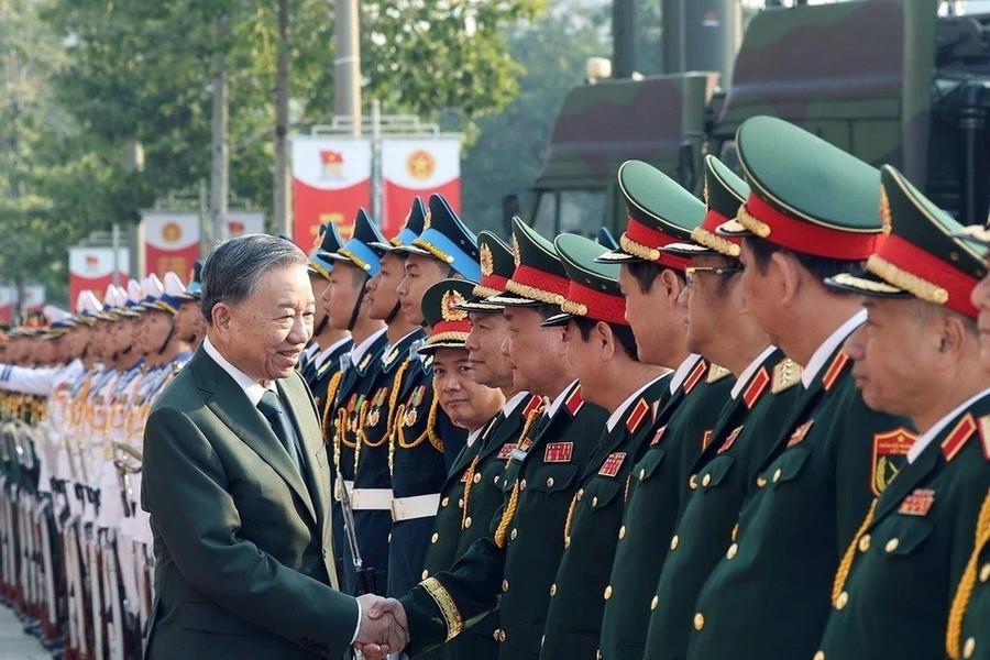 tong-bi-thu-du-le-ky-niem-80-nam-ngay-thanh-lap-quan-doi-nhan-dan-viet-nam-2.jpg