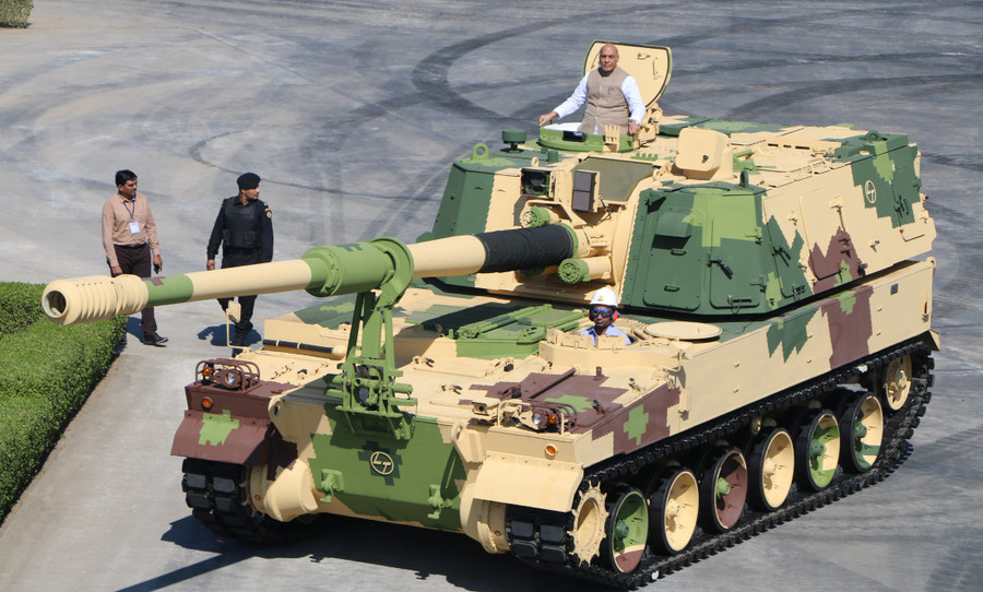 rajnath-singh-in-the-k9-vajra-t-on-january-16-2020.jpg
