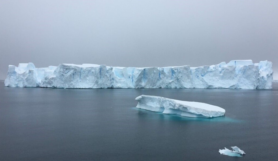A23a được nhận định sẽ sớm di chuyển về phía đảo Nam Georgia tang-bang-3-4475.jpg