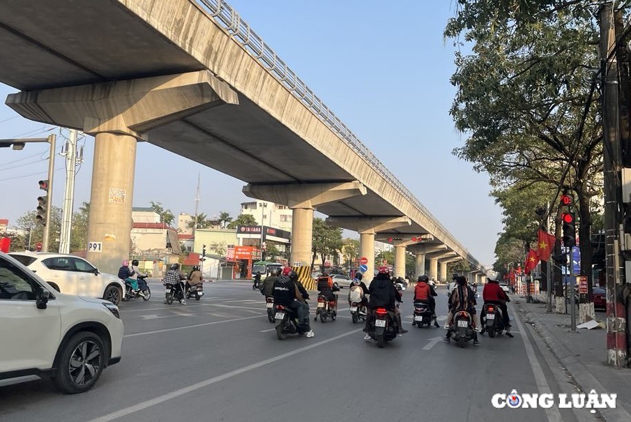 tai dien un tac khi nguoi dan tro lai cac do thi lon lam viec sau tet hinh 1