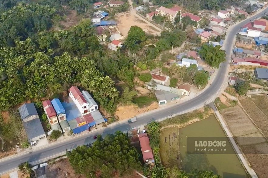 Tuyến đường trăm tỉ nối vùng chiến khu đang bước vào giai đoạn nước rút.