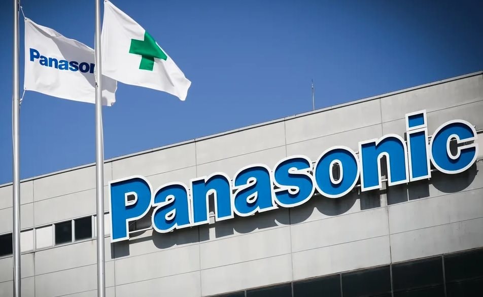 'Tượng đài Nhật Bản' Panasonic cân nhắc bán một mảng kinh doanh vì khó khăn, kêu gọi nhân viên nghỉ hưu sớm- Ảnh 1.