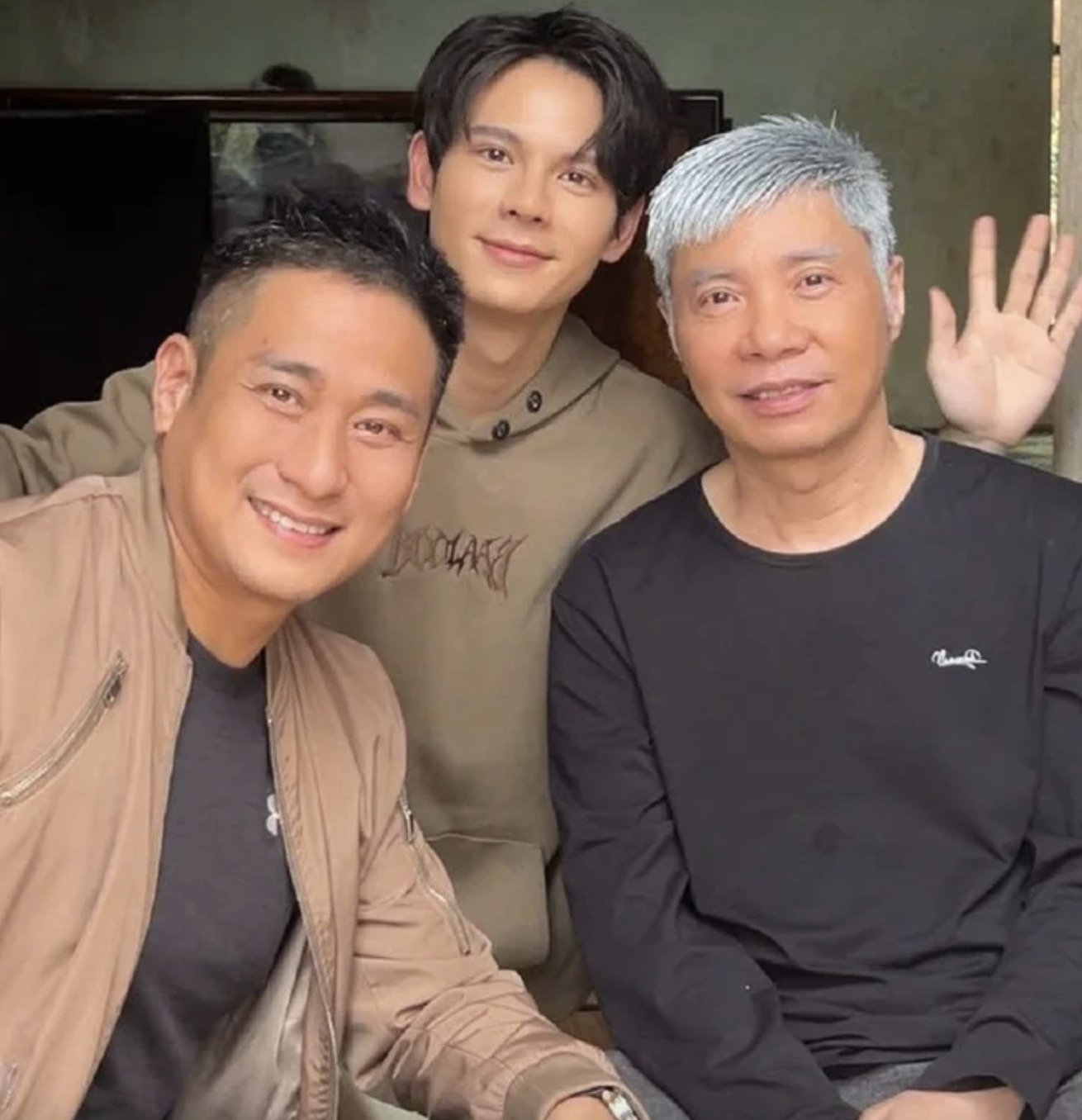 nsnd cong ly gay an tuong voi tao hinh gia nua trong phim moi hinh 1