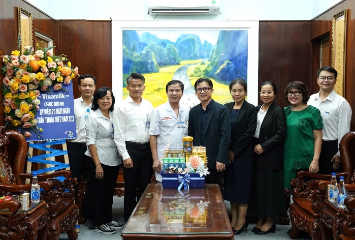 vinamilk dong hanh cung nganh y trong nhieu hoat dong nhan 70 nam ngay thay thuoc viet nam hinh 4