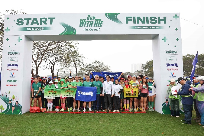 vinamilk dong hanh cung nganh y trong nhieu hoat dong nhan 70 nam ngay thay thuoc viet nam hinh 1