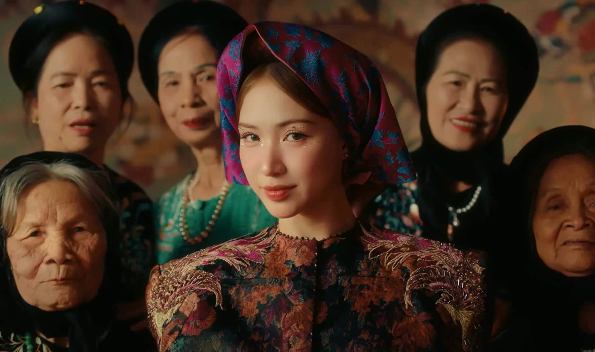 mv moi cua hoa minzy dat 33 trieu view chi trong 1 ngay hinh 1