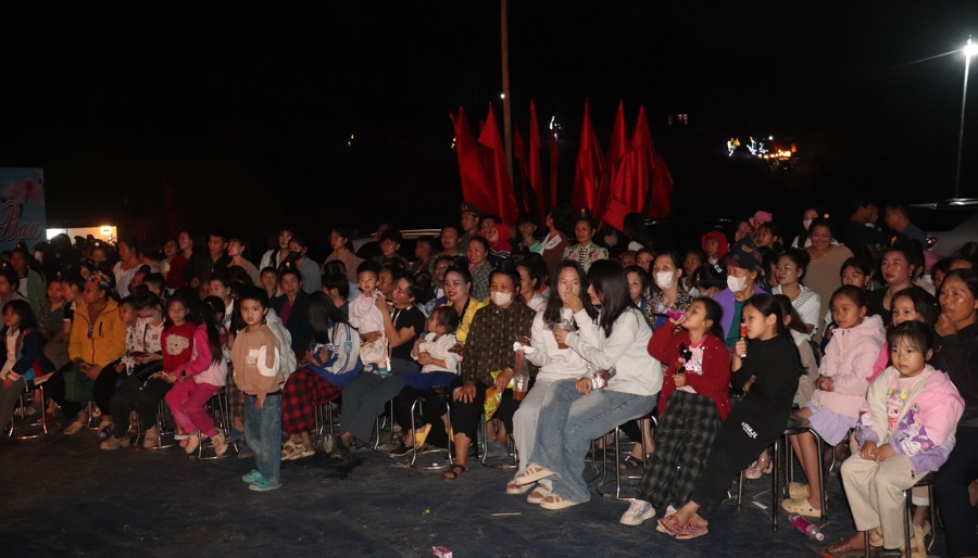 an tuong show dien thuc canh huyen tich u va hinh 2