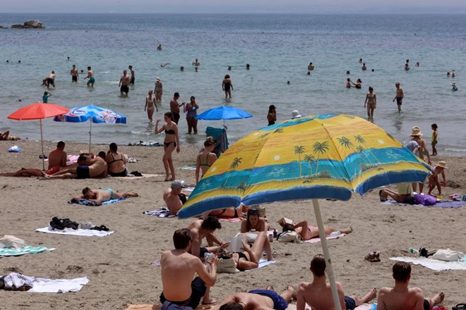 Nhiệt độ kỷ lục đẩy nhiều địa phương thành nơi khó sống