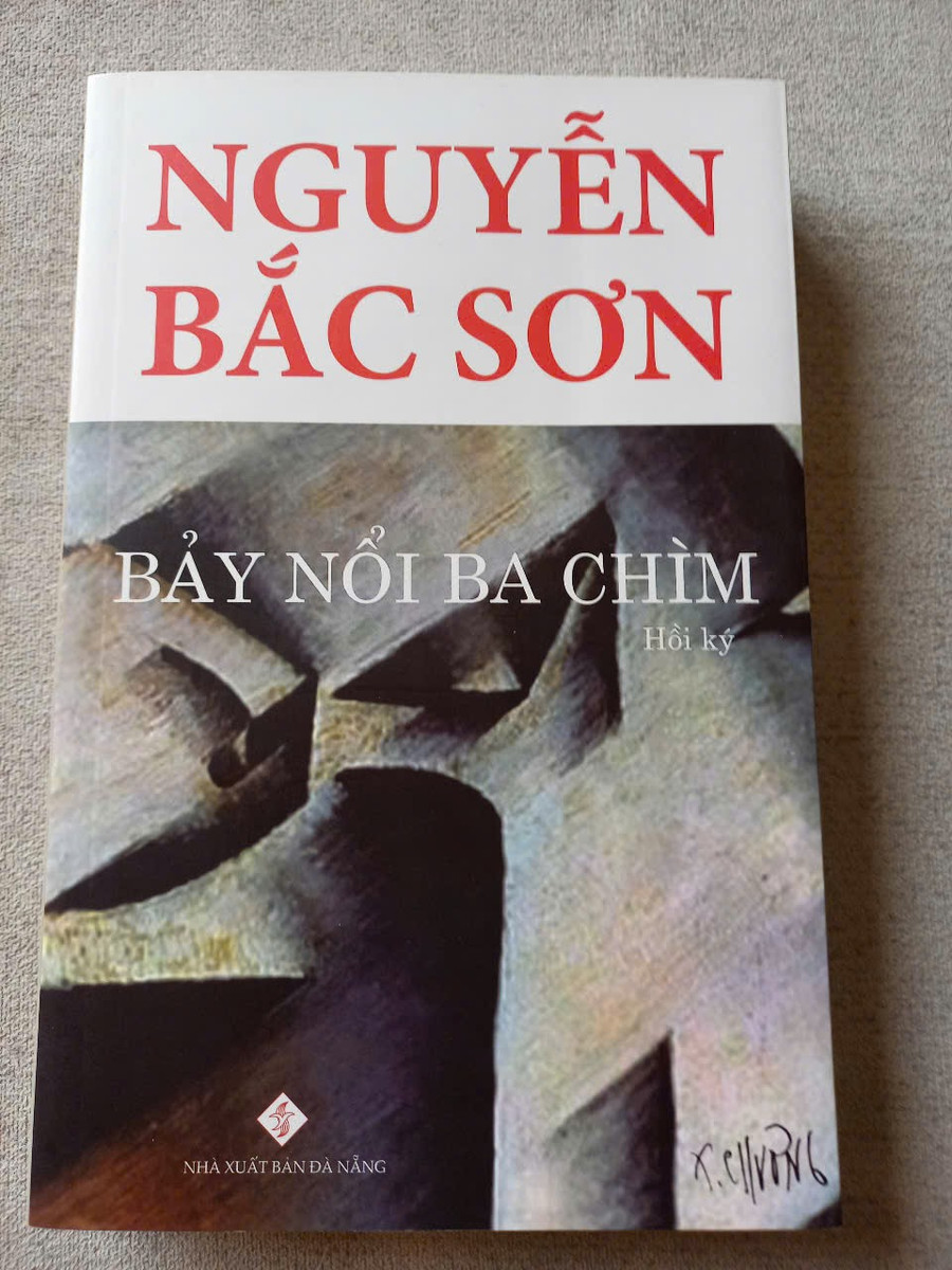 nha-van-nguyen-bac-son-cham-cham-toi-minh-3.jpg