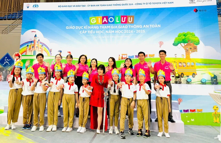 Cán bộ, giáo viên đoàn TP Cần Thơ tham dự Giao lưu tại tỉnh Lào Cai.