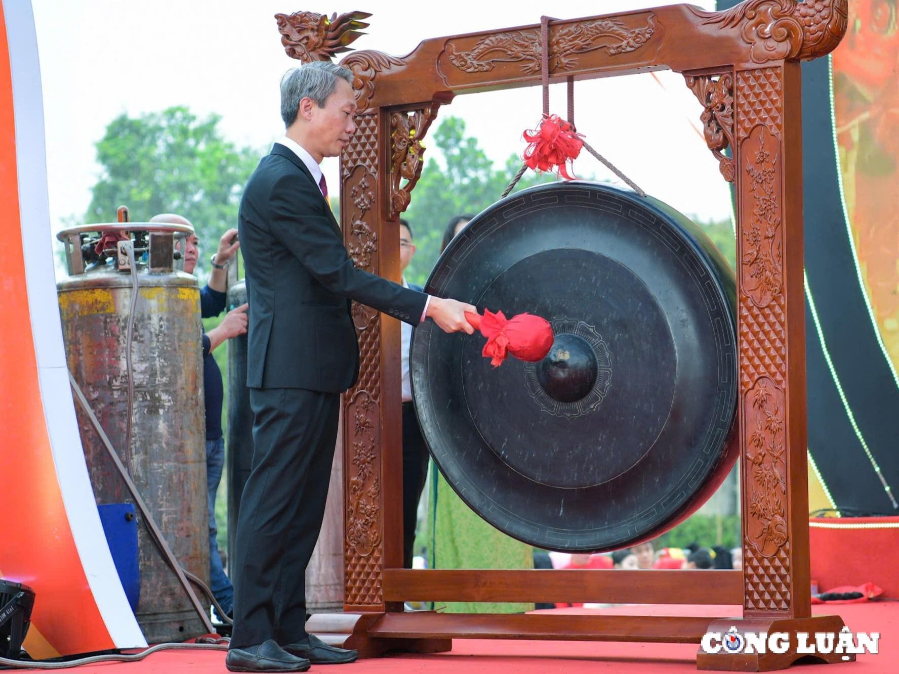 huyen gia vien ninh binh khai mac le hoi den thanh nguyen va don nhan danh hieu di san van hoa phi vat the quoc gia hinh 4