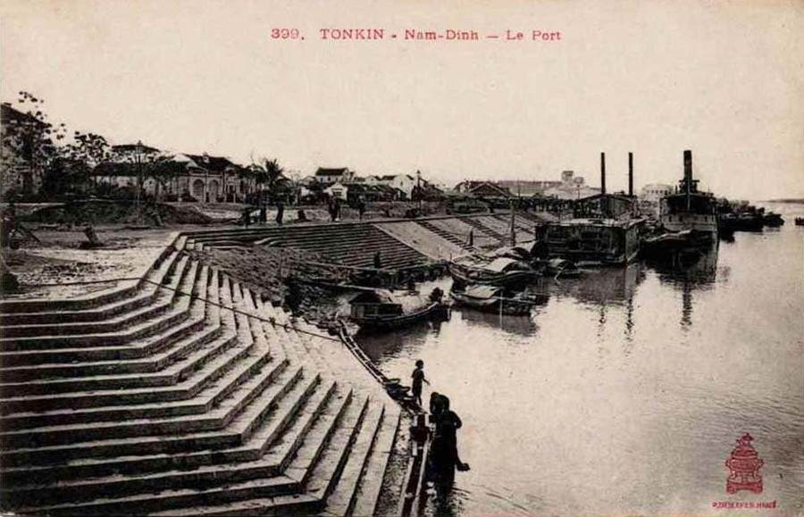 Bến cảng Nam Định. Ảnh tư liệu. pho-co-nam-dinh-anh-3.jpg