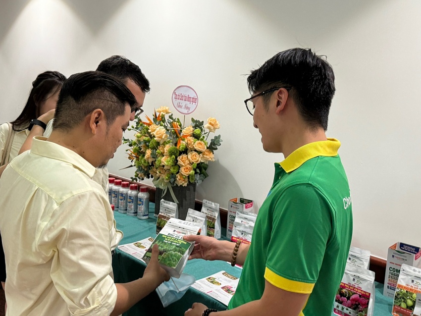 Đạo đức và Văn minh ở Đảng bộ PVFCCo Đạo đức và Văn minh ở Đảng bộ PVFCCo