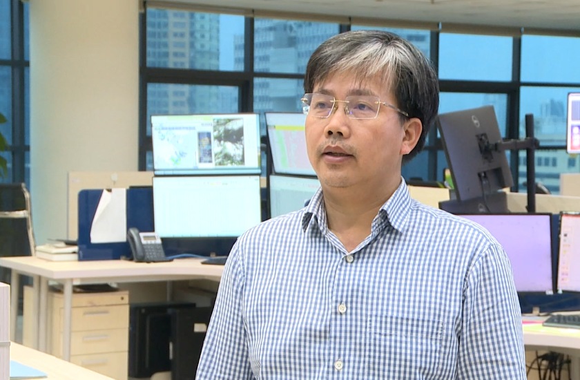 Theo ông Mai Văn Khiêm, bão số 1 có xu hướng suy yếu dần trong 48 giờ tới, tiếp tục gây mưa lớn hôm nay 13.6.