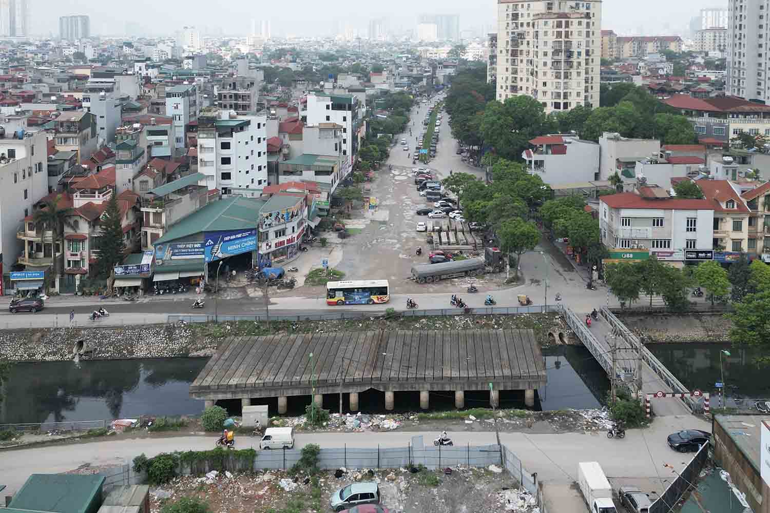 Cầu L3 qua sông Lừ ngừng thi công từ năm 2019 đến nay