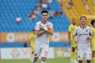 Tiến Linh đoạt danh hiệu Vua phá lưới V-League 2024/25.