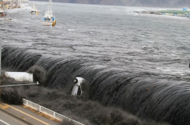 Du lịch Nhật Bản lao đao vì lời tiên tri thảm họa sóng thần tháng 7
