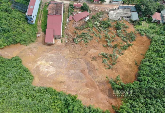 Lại sạt lở chết người giữa đêm, người dân phố núi Yên Bái thêm bất an