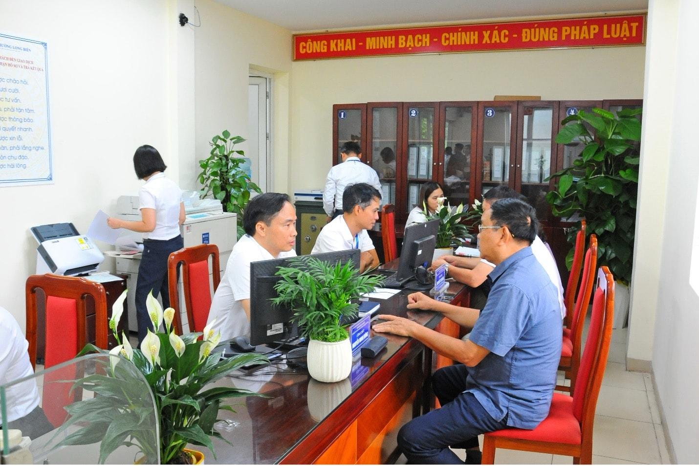 Phường Long Biên (mới) vận hành thử nghiệm mô hình chính quyền địa phương 2 cấp. Ảnh: Mai Thu