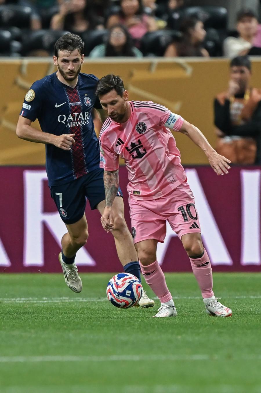 Messi cân nhắc gia nhập Ngoại hạng Anh theo dạng cho mượn trong ngắn hạn. messi.jpg