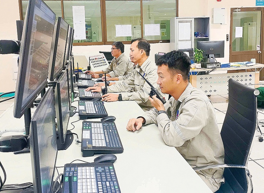 Kỹ sư trẻ giữ nhịp