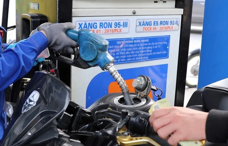 Giá xăng dầu trong nước hôm nay ngày 15/7/2025. Ảnh minh hoạ