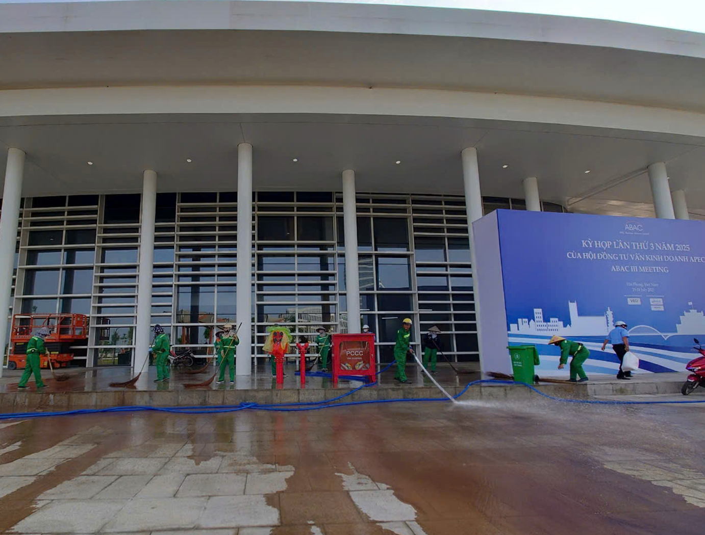 Ảnh màn hình 2025-07-17 lúc 00.04.56