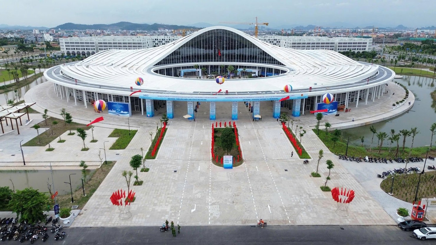 Trung t&acirc;m Hội nghị v&agrave; biểu diễn TP. Hải Ph&ograve;ng.
