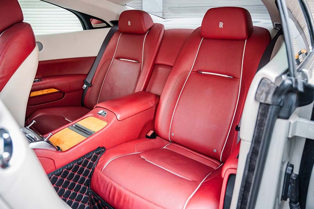 Chi tiết hàng ghế sau của xe. Ảnh: Huệ Minh