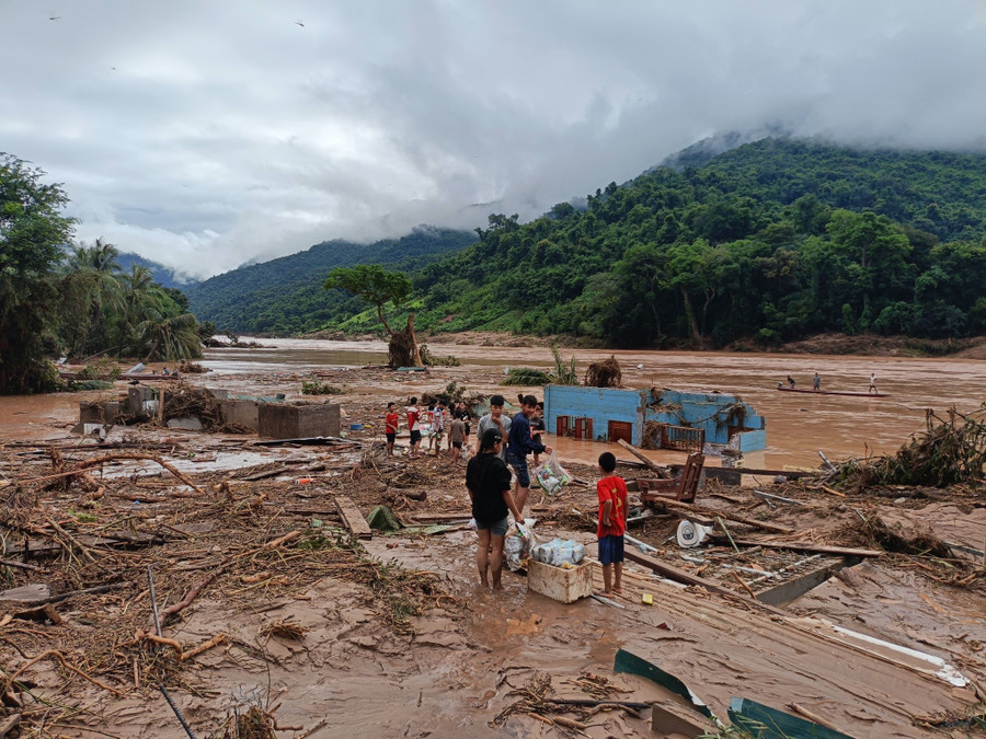 Các công trình khác như trụ sở UBND xã, Công an xã, Trường Tiểu học Mỹ Lý 2, Đồn Biên phòng Mỹ Lý cũng bị ngập sâu, cuốn trôi nhiều tài sản, đồ dùng. my-ly-4.jpg