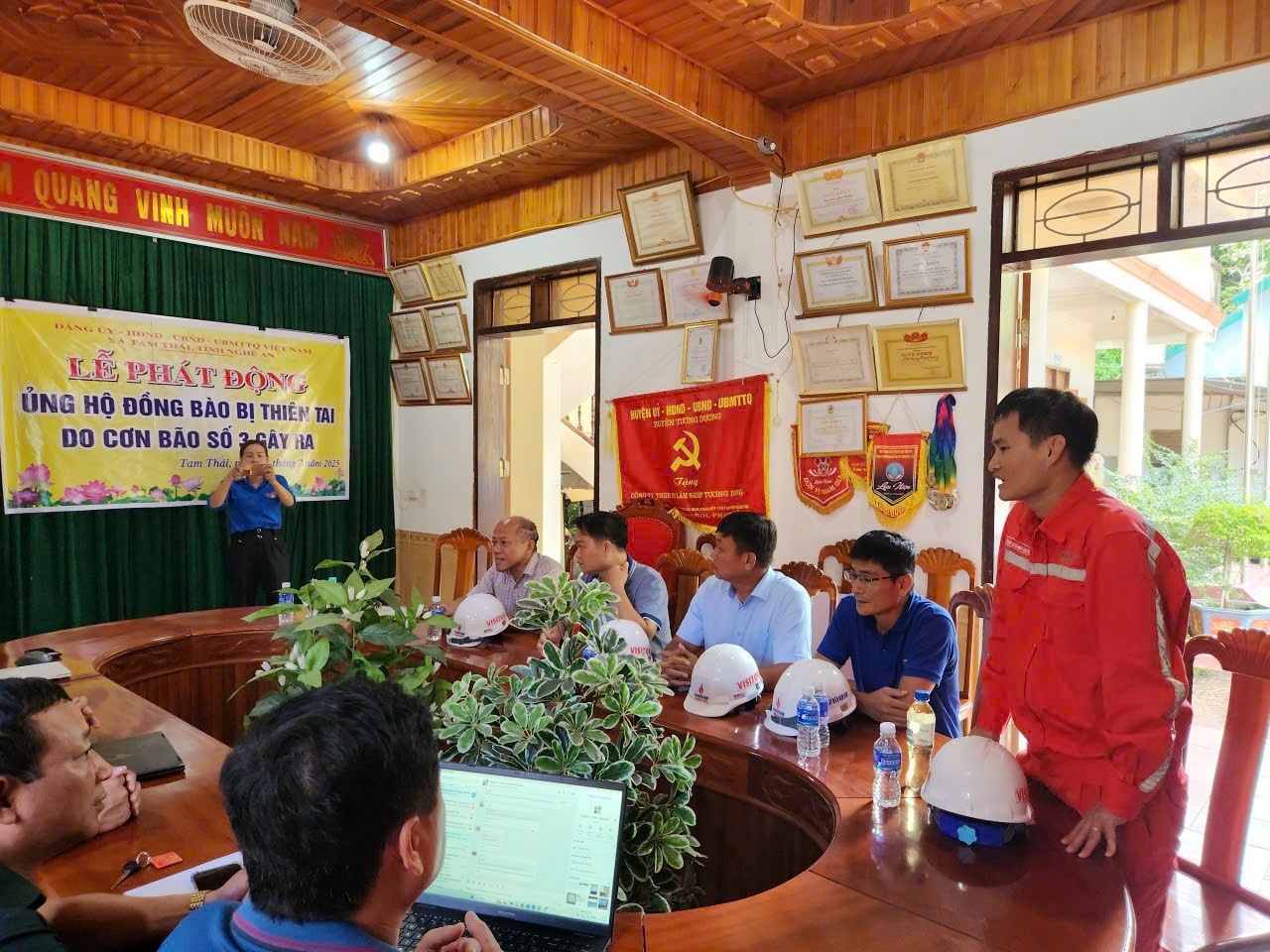 Công ty CP thuỷ điện Hủa Na và tình người nơi